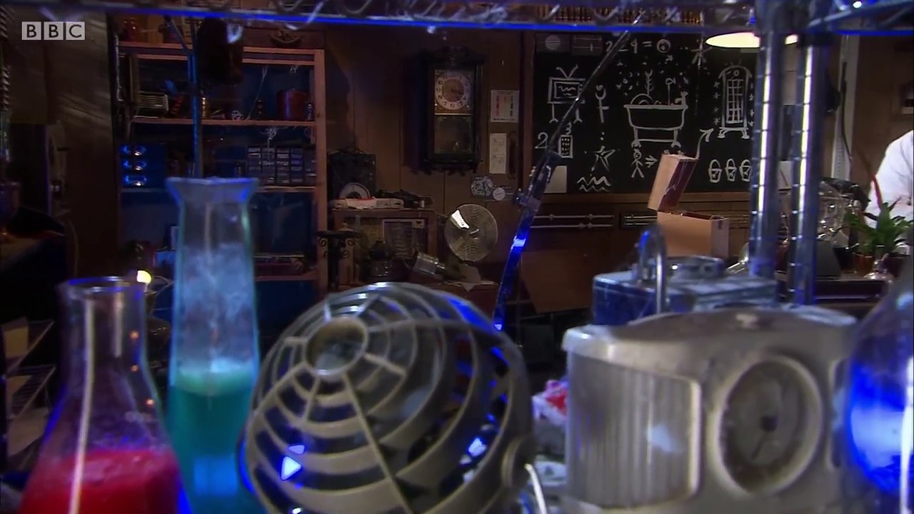 Gigglebiz Professor Muddles the zany scientist experiments with a ...