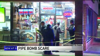 Possible Teenager Throws Fake Bomb into Illinois Store: Police