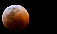 Fenomena Gerhana Bulan Total di Sejumlah Daerah