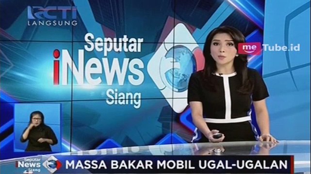 Tabrak 5 Motor, Mobil Ugal-ugalan Dibakar Massa