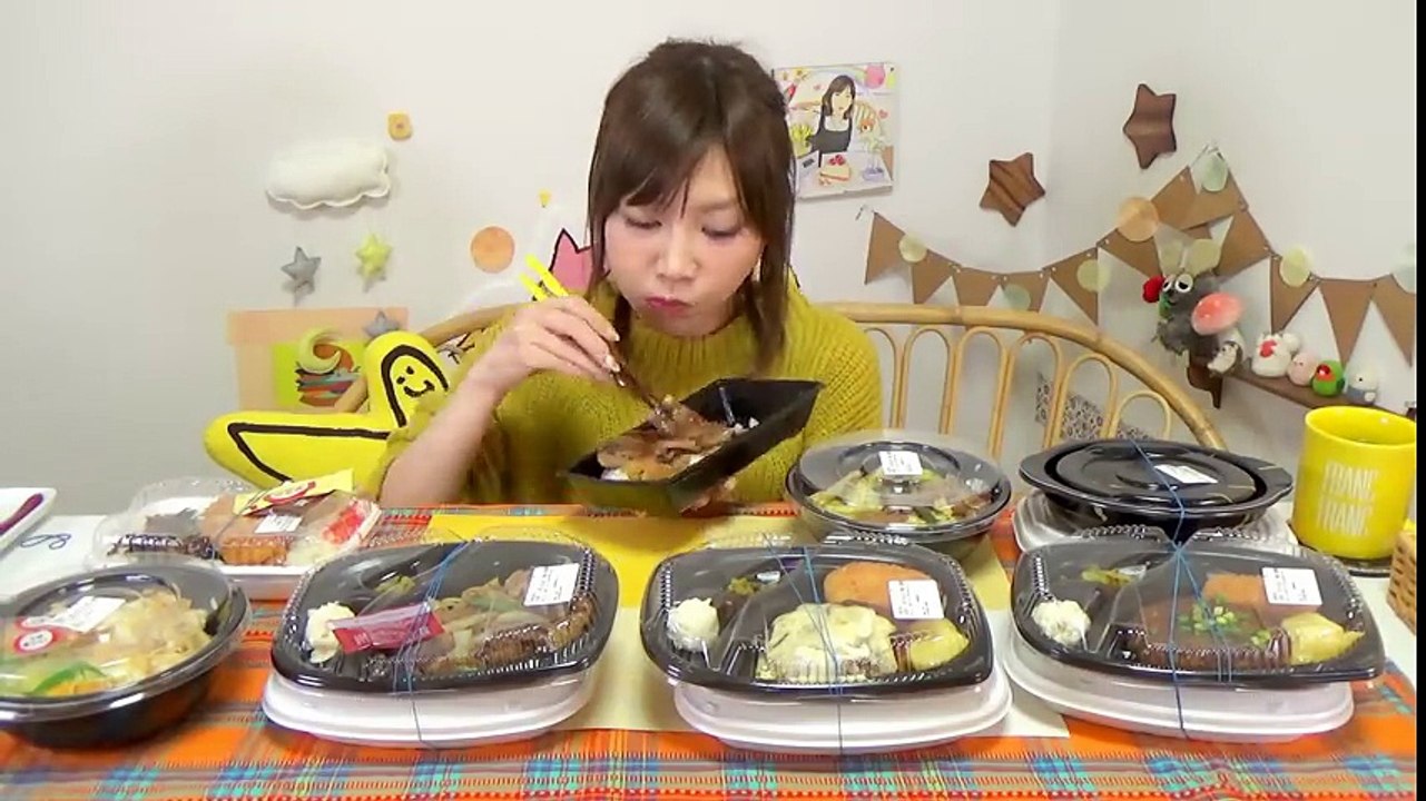 【MUKBANG】 8 Hotto Motto s Meat Lunch Boxes!! Double Steak, Sukiyaki..Etc! About 6000kcal [Use CC]