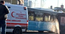 Üsküdar'da Feci Kaza! Yolcu Otobüsü Durağa Daldı: 3 Ölü, Yaralılar Var