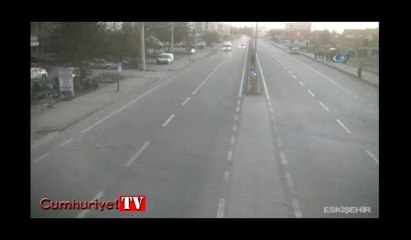 Eskişehir’deki trafik kazaları MOBESE kameralarına yansıdı