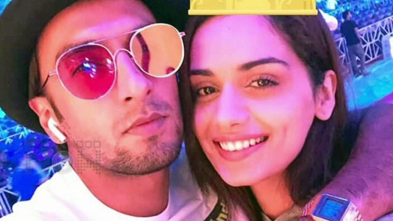 Ranveer Singh & Manushi Chhillar FLIRT On LIVE CHAT