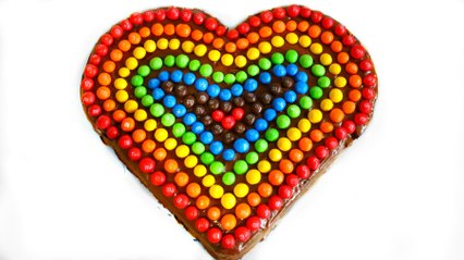 VALENTINES DAY RAINBOW M&M HEART CAKE