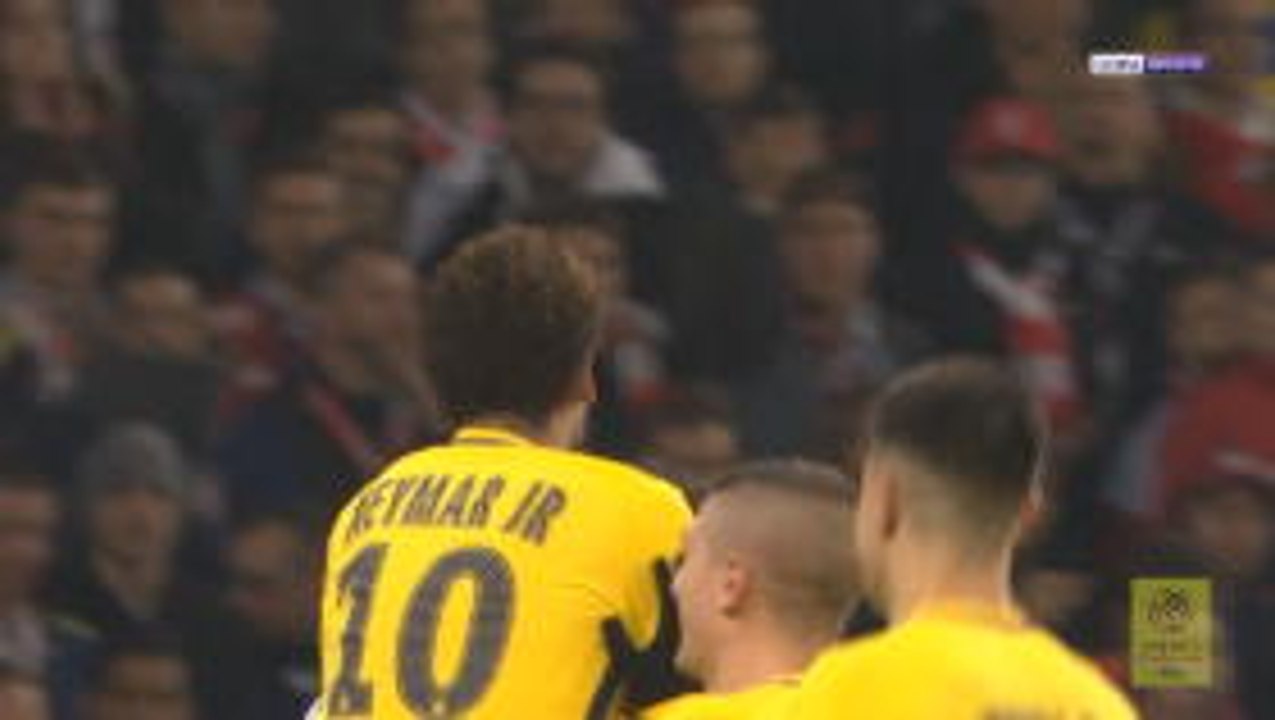 Football: Neymar’s free kick masterclass