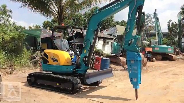 Excavator-rentals-singapore