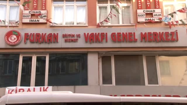 Polis, Furkan Vakfı Önünde 24 Saat Nöbet Tutuyor