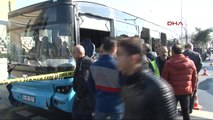 Üsküdar'da Durağa Dalan Özel Halk Otobüsü Teknik İnceleme Yapılmak Üzere Götürüldü