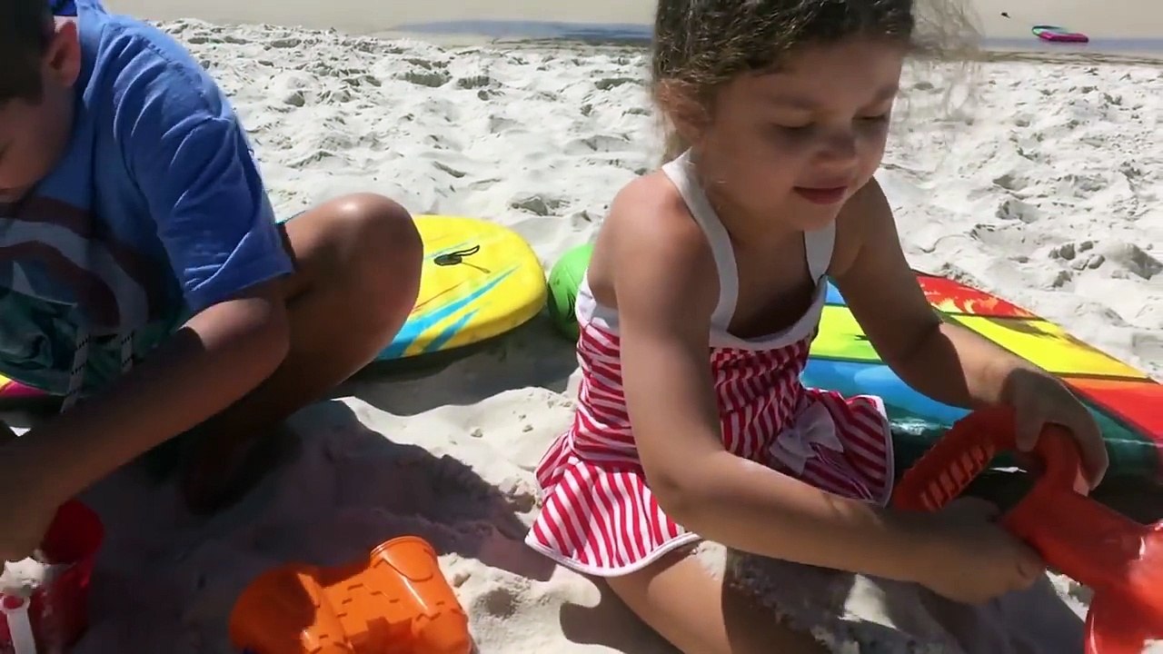 Bad Baby Gia BURIES Brother Fail Gav ALIVE At BEACH!! CrAZy PRANK!