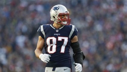 Will Zach Ertz outscore Rob Gronkowski in Super Bowl LII?