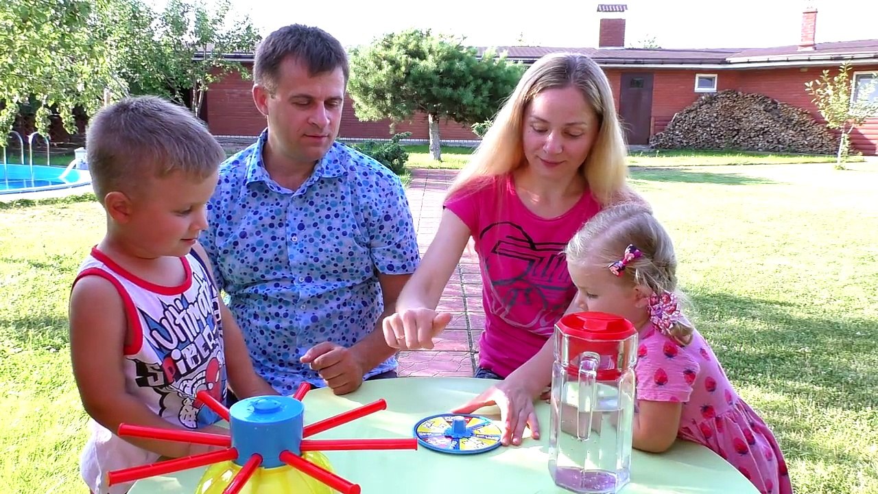 ★ ЧЕЛЛЕНДЖ МОКРАЯ ГОЛОВА Wet Head Challenge EXTREME Family Game Веселое Видео для Детей Игры с Водой