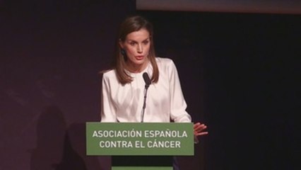 Reina llama a tomar conciencia sobre el impacto laboral y familiar del cáncer