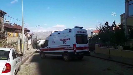 Otel odasında ölü bulundu - SİVAS