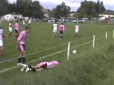 FOOT AMATEUR TACLE PAR DERRIERE