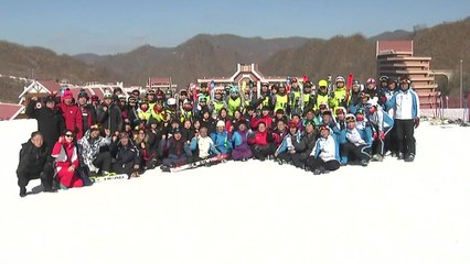"같이 훈련해 기뻤다"...남북 선수 함께 내려와 / YTN