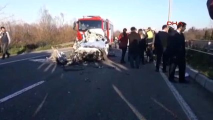 Samsun-Cip Refüjü Aşıp Otomobile Çarptı 2 Ölü