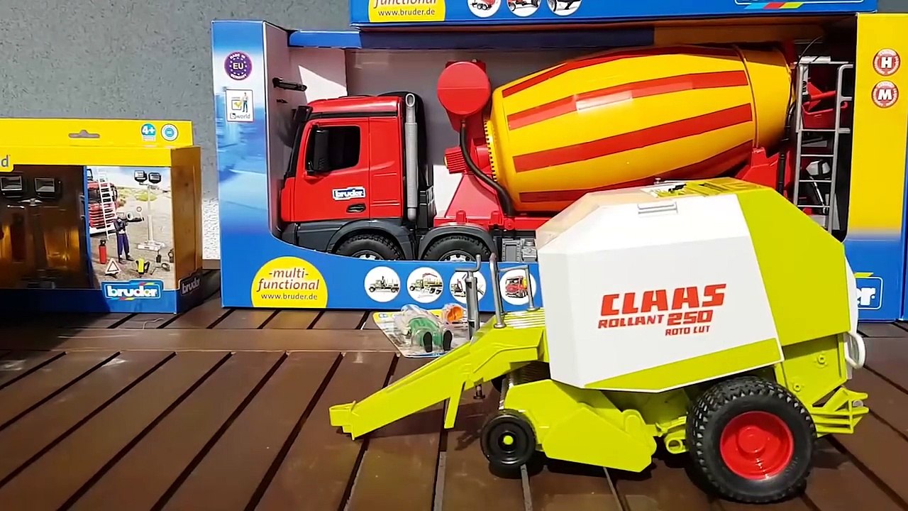 BRUDER toys COMBINE harvester UNBOXING!