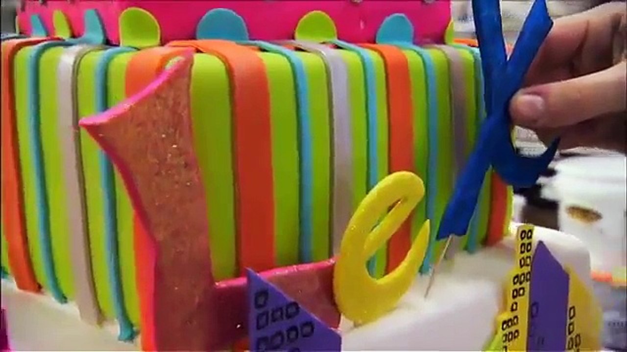 Amazing Cake Falls Down The Stairs | Cake Boss@