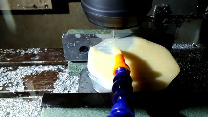 Phay chữ CNC trên nhôm 0976 388 883