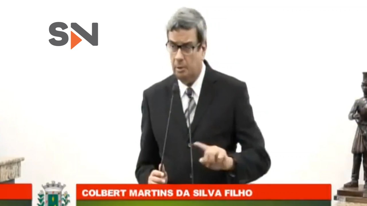 Colbert chama reforma do Clériston de puxadinho