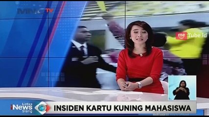Ketua BEM UI Beri Kartu Kuning ke Jokowi