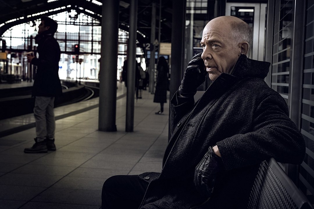 Counterpart Season 1 Episode 4 "New Episode" : Both Sides Now