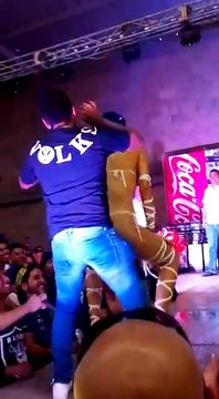 Blague dans un club de strip-tease