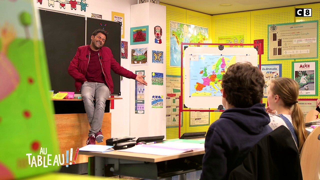 "Une cigogne ?!" Jamel Debbouze doit reconnaître qui se cache derrière ces rires ! - Au Tableau - C8