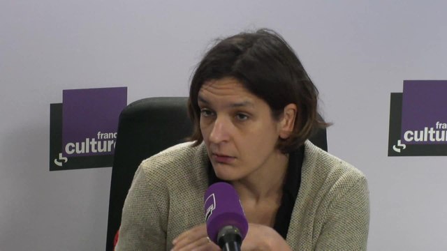 Esther Duflo : La croissance en France a très peu à voir avec la politique du gouvernement. La croissance en France vient de la croissance européenne, et de manière générale de la reprise d'une économie mondiale dont on bénéficie.