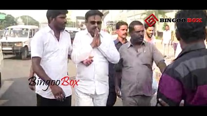 Скачать видео: Vijayakanth செய்த காரியத்தை நீங்களே பாருங்க | Vijaykanth Travels in Govt Bus | TamilNews