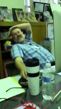 Appeler ses profs par leurs prénoms.. elle tient le pari !