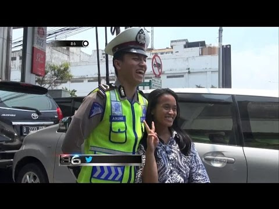 Bripda Andre Diwawancarai Pelajar Saat Bertugas - 86