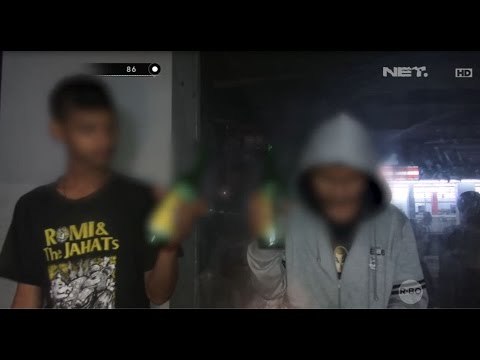 Mirisnya, Anak-Anak Ini Gunakan Uang Hasil Ngamen untuk Beli Minuman Keras - 86