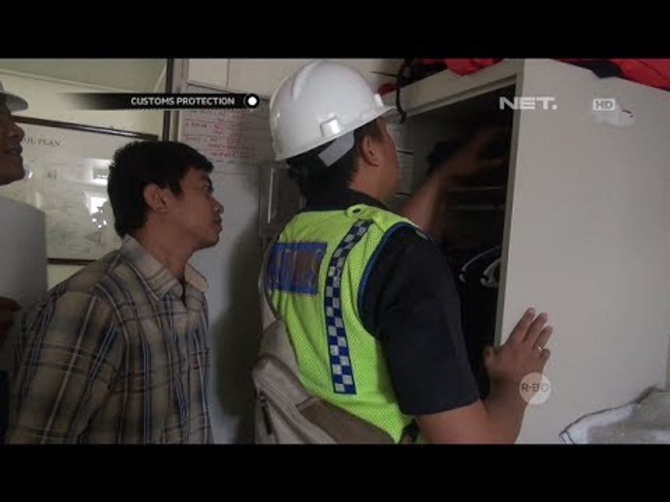 Pemeriksaan Kapal Asing di Selat Bali