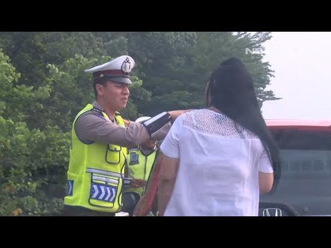Lagi Banyak Masalah, Ternyata Wanita Ini Habis Tabrakan Karena Ngantuk - 86