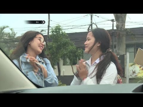 Pelajar Ini Dikasih Kado Ulang Tahun Sama Polwan - 86