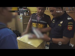 Video herunterladen: Petugas Bea dan Cukai Musnahkan Rokok yang Coba Diselundupkan Penumpang - Customs Protection