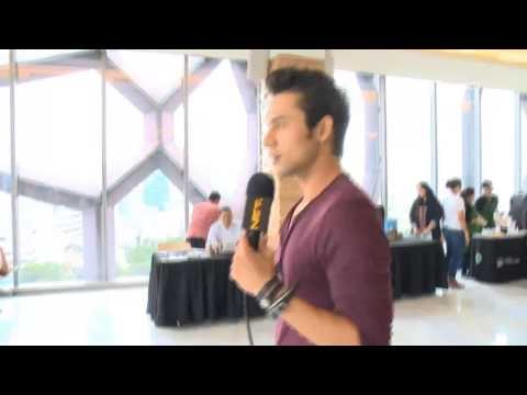 Entertainment News - Aksi donor darah Indra Brugman