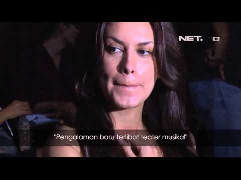 Entertainment News-Sophia Muller main wayang orang