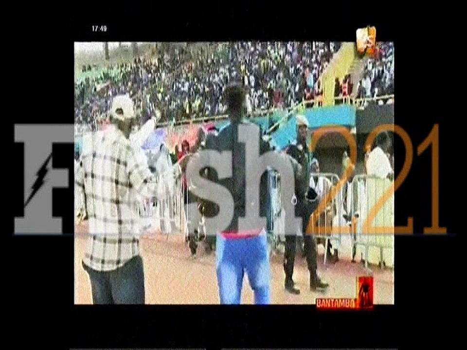 Vous allez mourir de rire avec ces deux lutteurs...