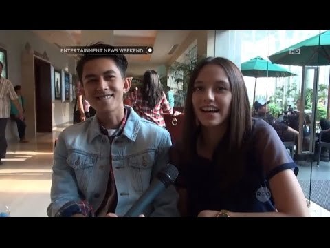 Fandy Christian memberikan kejutan untuk Dahlia Poland