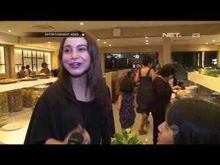 Rossa Bekerja Sambil Berlibur Agar Tidak Jenuh