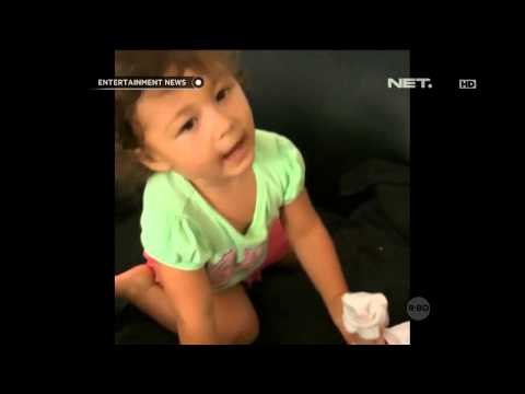 Indah Kalalo Share Bakat Bermusik Anak