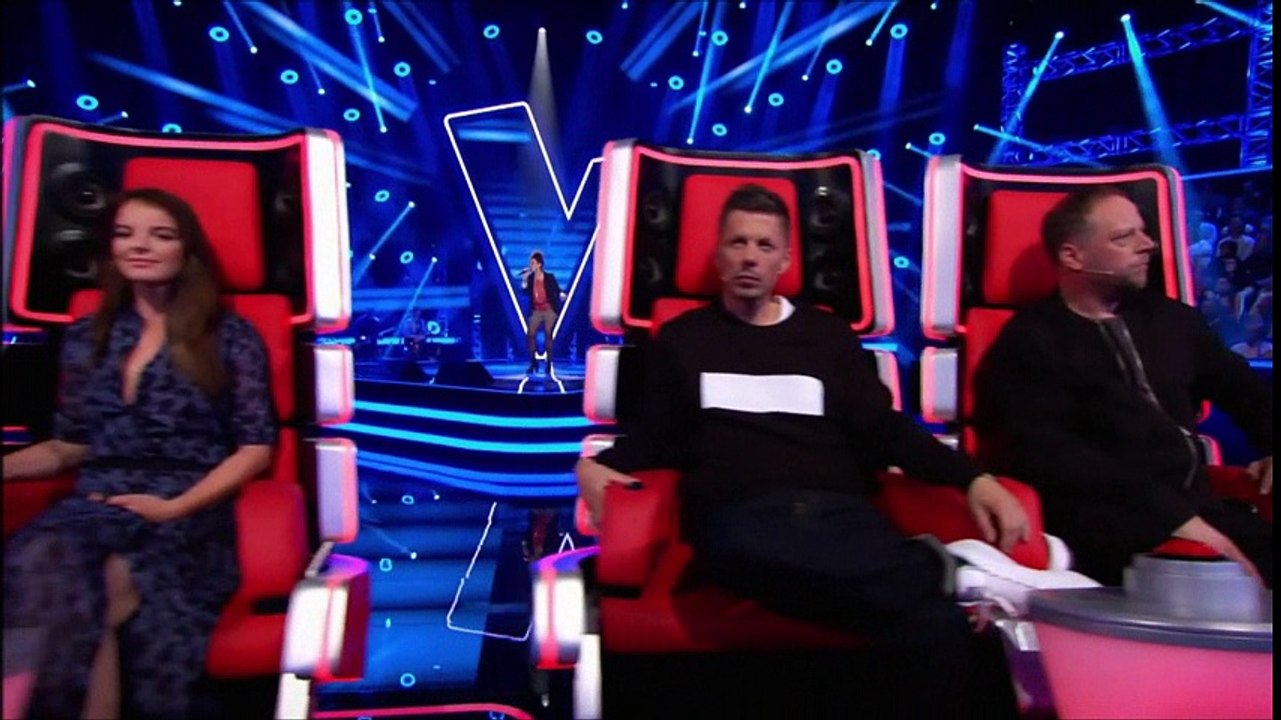 Staffel 7 Charleen White