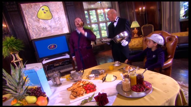 Gigglebiz Captain Adorable is going to get the wardrobe up these steps