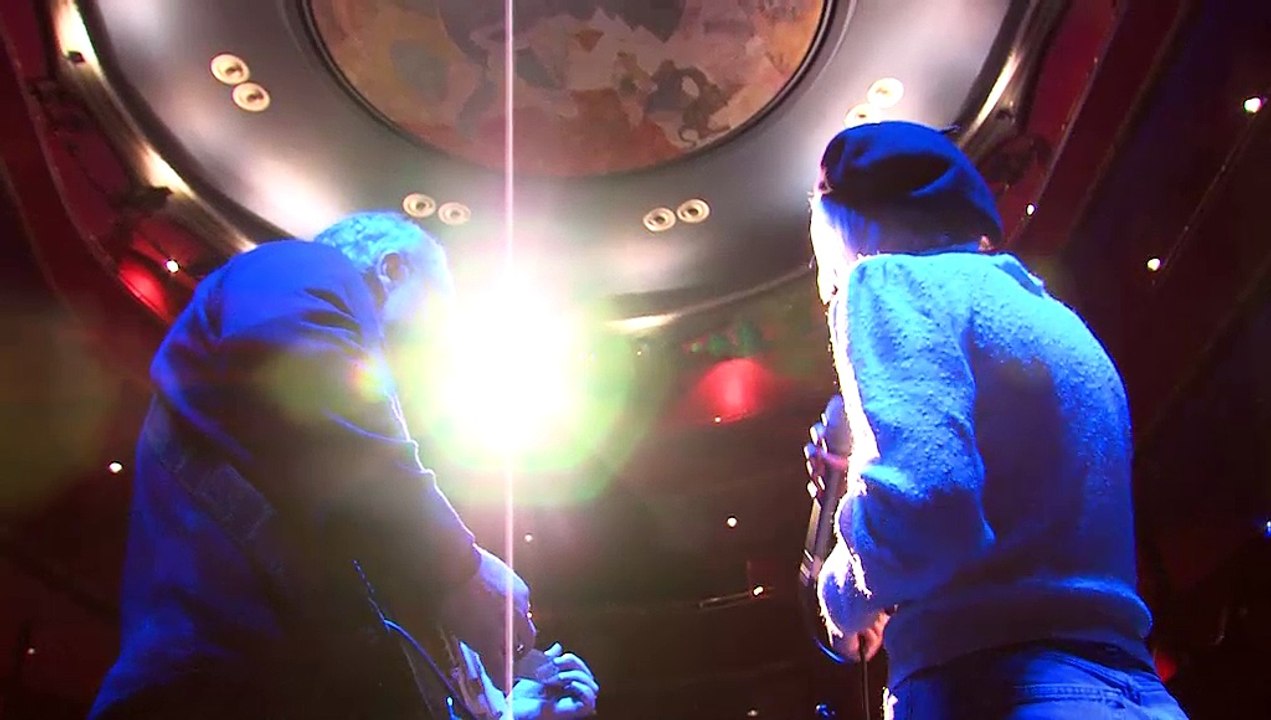 L'interview de Margaux Simone et des extraits de chansons au théâtre Armand