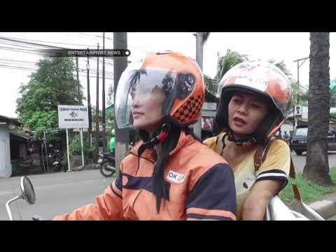Cerita Atiqah Hasiholan Berperan Pengendara OkJek