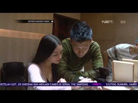 Fendy Chow Memperlihatkan Cincin Pernikahannya