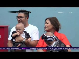 Ajak Si Kembar Liburan Ke Singapura, Ini Momen Kebersamaan Keluarga Kecil Surya Saputra